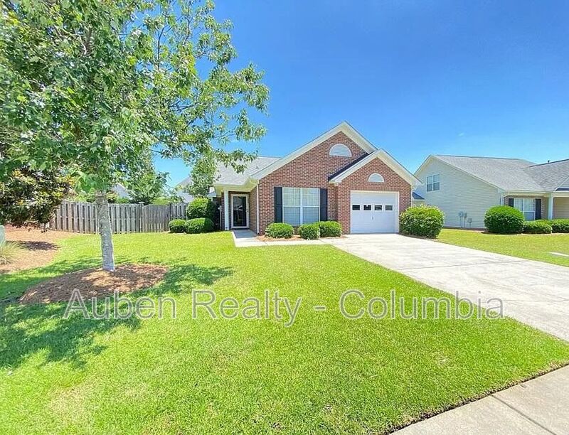 Lexington House: 109 Travertine Crossing
