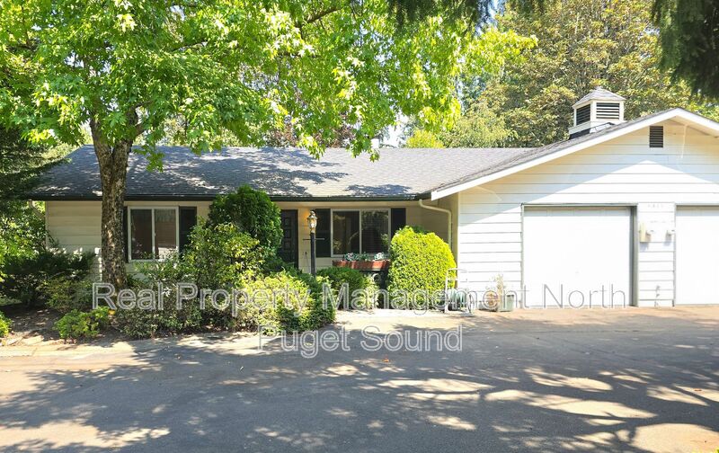 Edmonds Condo: 9033 244th St SW