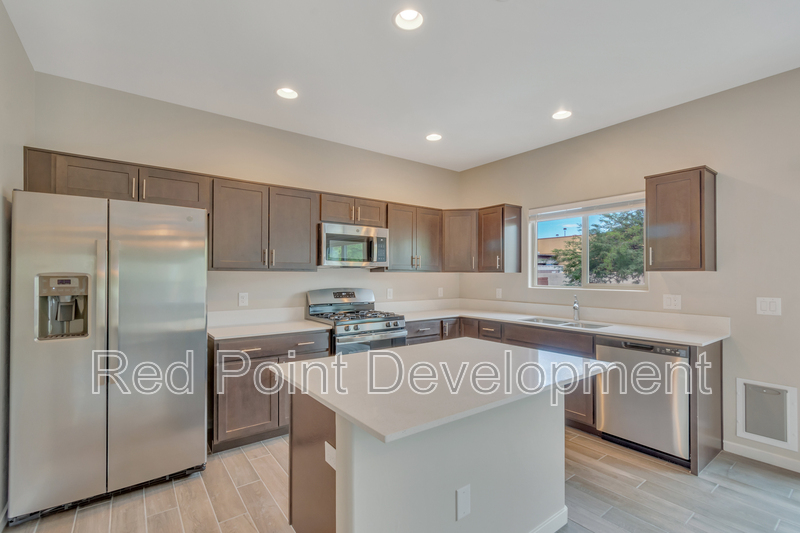 Tucson Townhome: 3752 W. Goshen Dr.