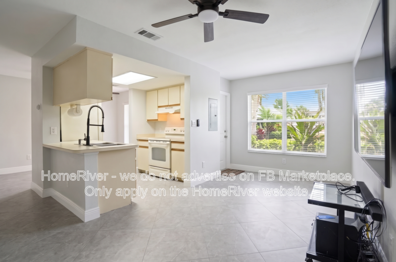 Cape Canaveral Condo: 616 Beach Park Ln