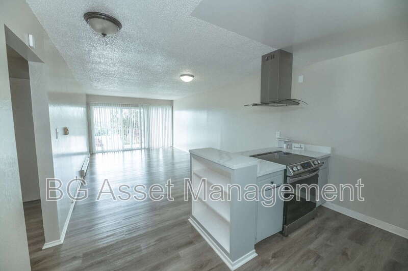 Hayward Condo: 944 Fletcher Lane