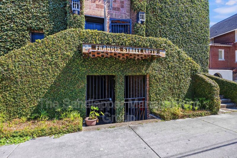 Charleston Condo: 2 Francis Street