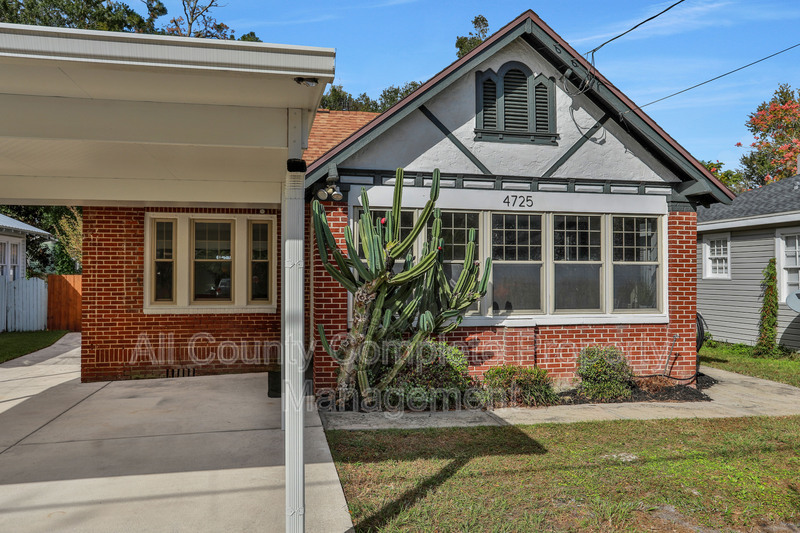 Jacksonville House: 4725 French St