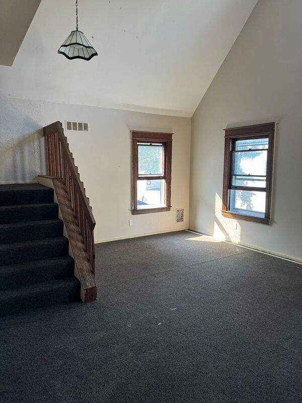 Rochester Condo: 25 Rosewood Terrace