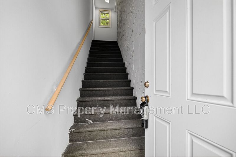 Ewing Condo: 172-252 Scotch Rd