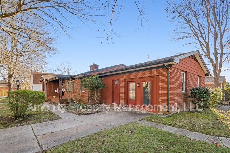 Newport News House: 139 Nicewood Drive