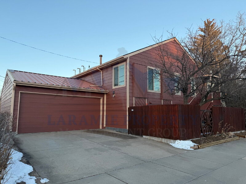 Laramie Condo: 709 Sheridan St