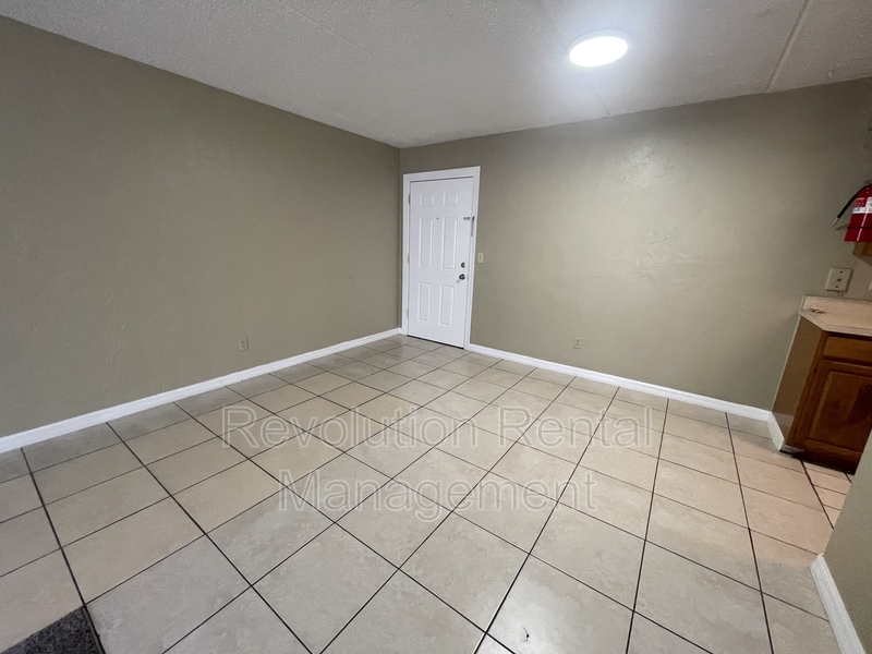 1625 Espanola Ave Apt 106 Holly Hill FL 32117-1751 - Preview 5