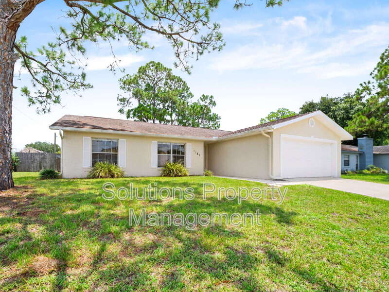 Palm Bay House: 1187 Merrick Ave