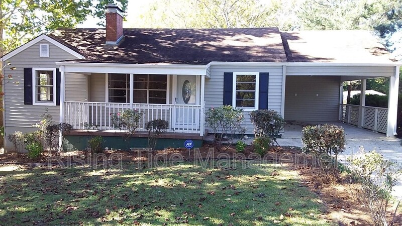 Birmingham House: 900 Lynndale Ln