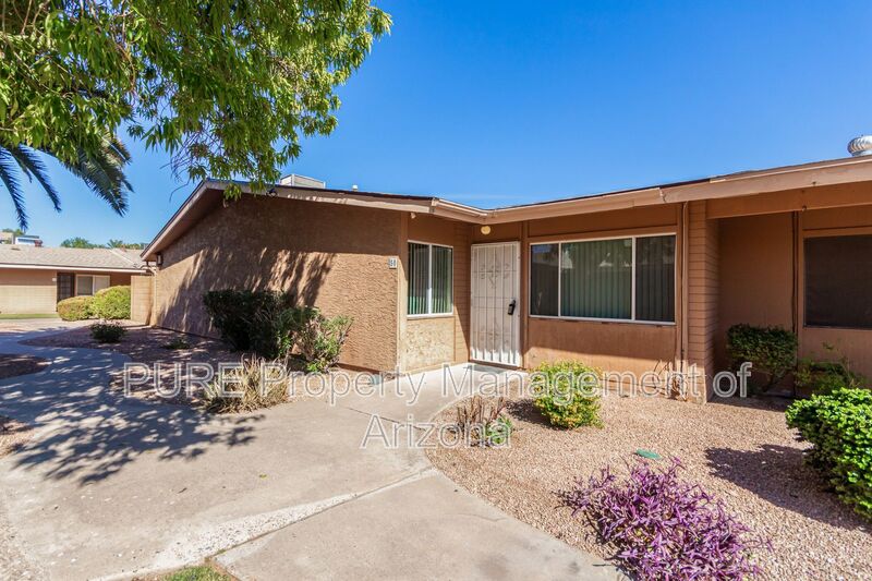 Phoenix Townhome: 1624 E Campbell Ave