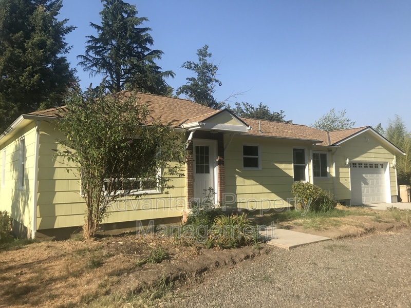 Corvallis House: 615 SE Atwood Ave