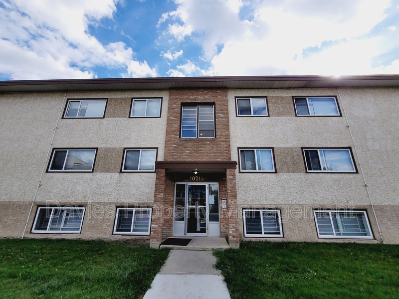 Request a Viewing for 10215 108 Avenue NW, Eleanor Apartment Tenant