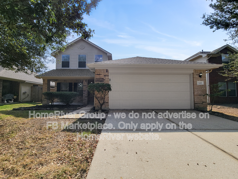 Humble House: 11422 Moonlight Ridge Dr
