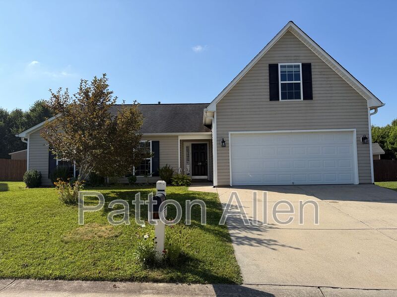 Fletcher House: 210 Mud Creek Rd