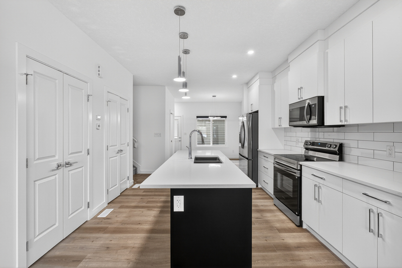 Spruce Grove House: 28 Renwyck Place