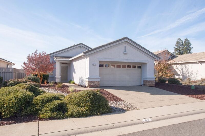 Lincoln House: 1321 Secret Lake Loop