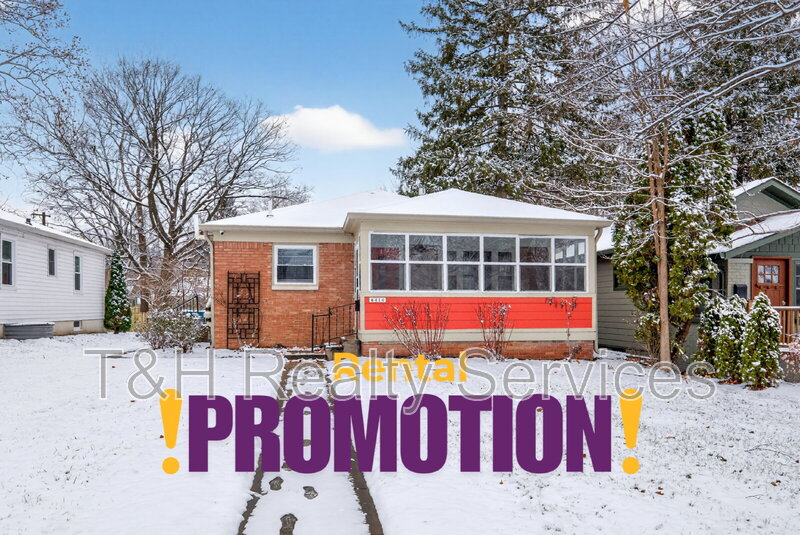 Indianapolis House: 6414 Broadway Street