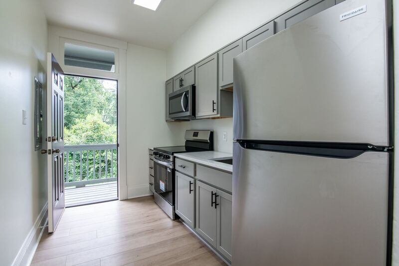 Birmingham House: 1217 15th Avenue S