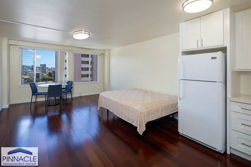 Honolulu Condo: 747 Amana St. #1406