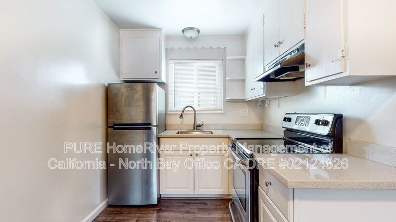 Santa Rosa Condo: 555 Dexter St