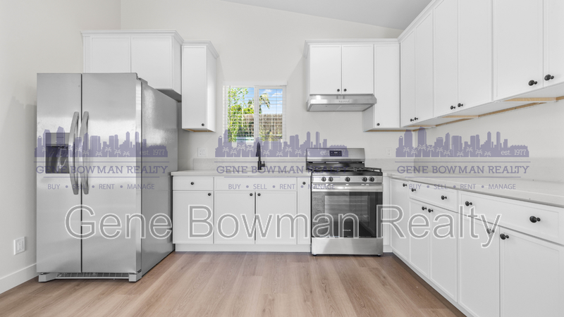 San Diego House: 2413 Fleetwood St.