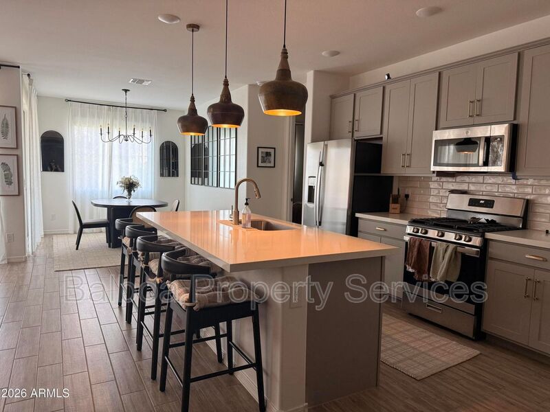 Queen Creek House: 22900 E Lords Way