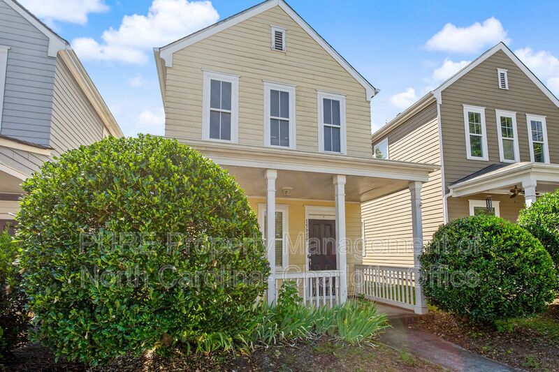 Davidson House: 15959 Rose Glenn Ln