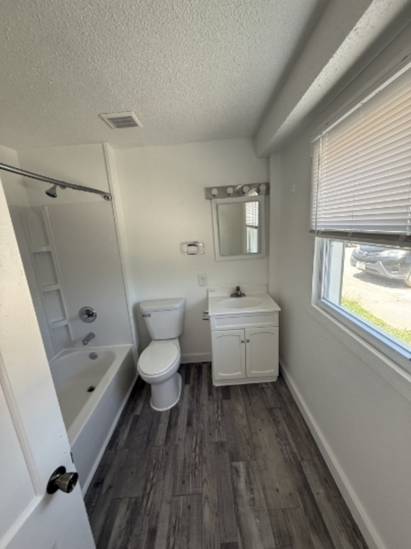 Center Point Condo: 420 Water Street - 4