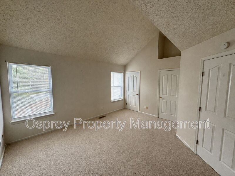 Introducing a beautiful townhouse-style Condo - Photo 5