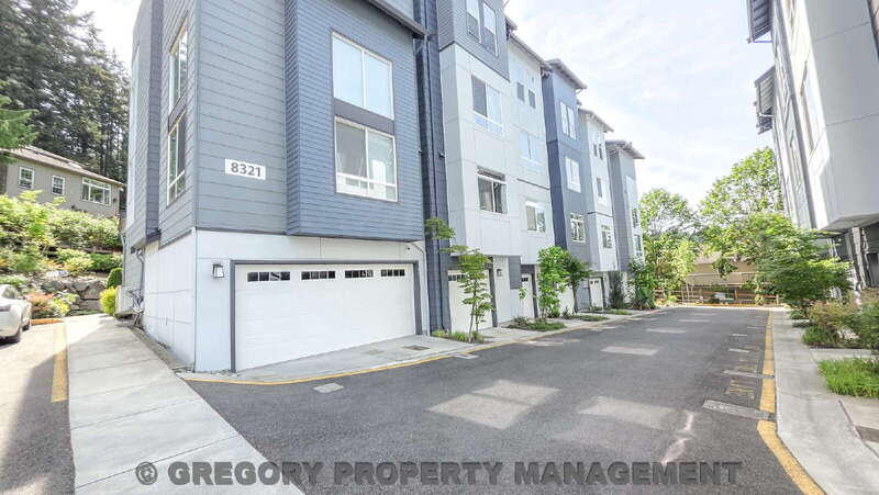 Kenmore Townhome: 8321 NE 176th Ct