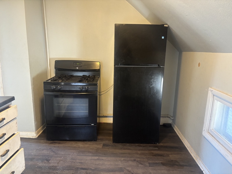 Cedar Rapids Condo: 527 9th Street Southwest - Upper