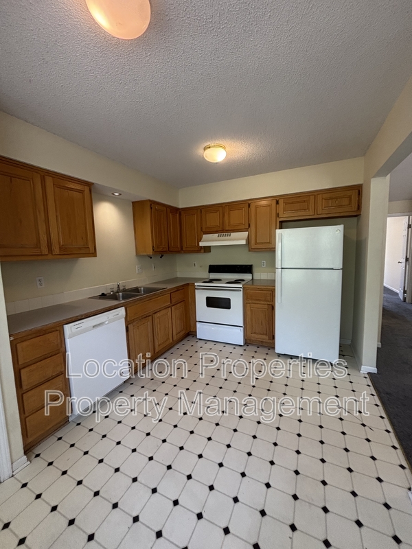 2410 Lancaster Drive - 1, Lawrence, Kansas rental photo 2 of 13