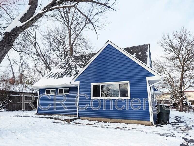 Columbus House: 2294 Minnesota Ave