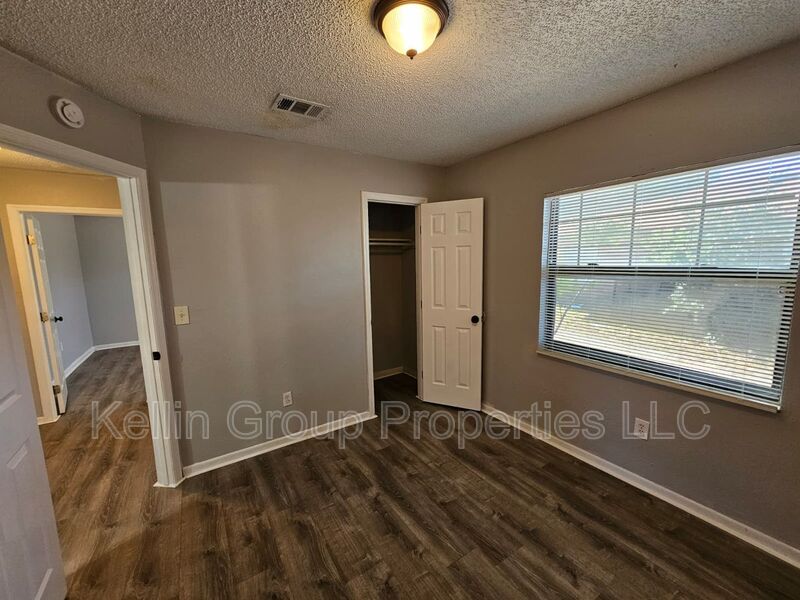 Lakeland House: 1041 N Brunnell Pkwy