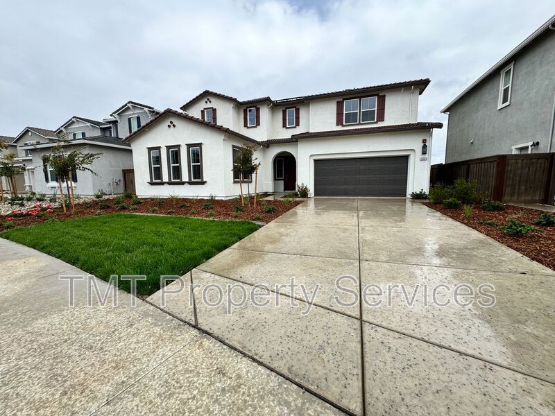 Elk Grove House: 10315 Marama Way