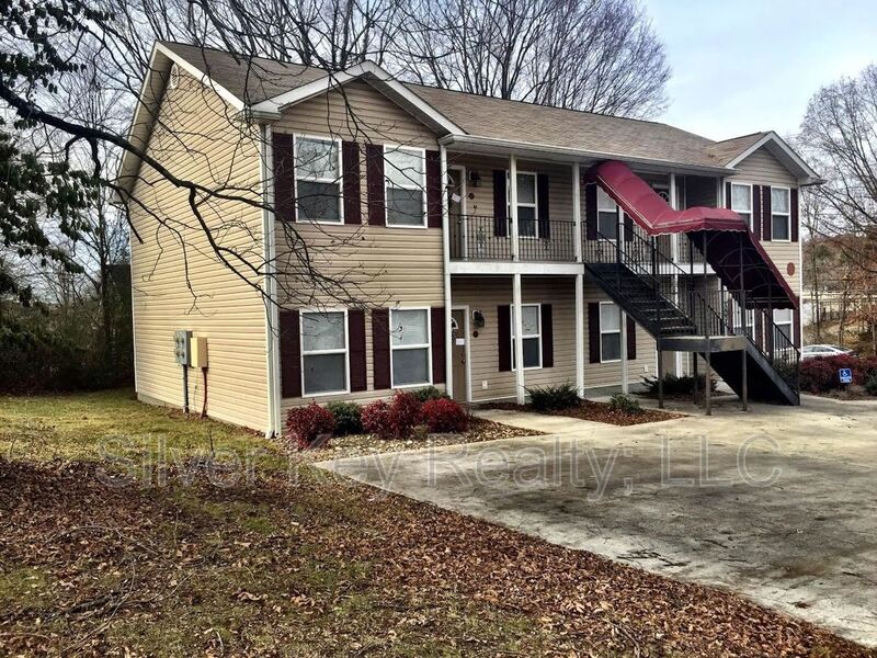 Athens Condo: 1515 West Madison Avenue