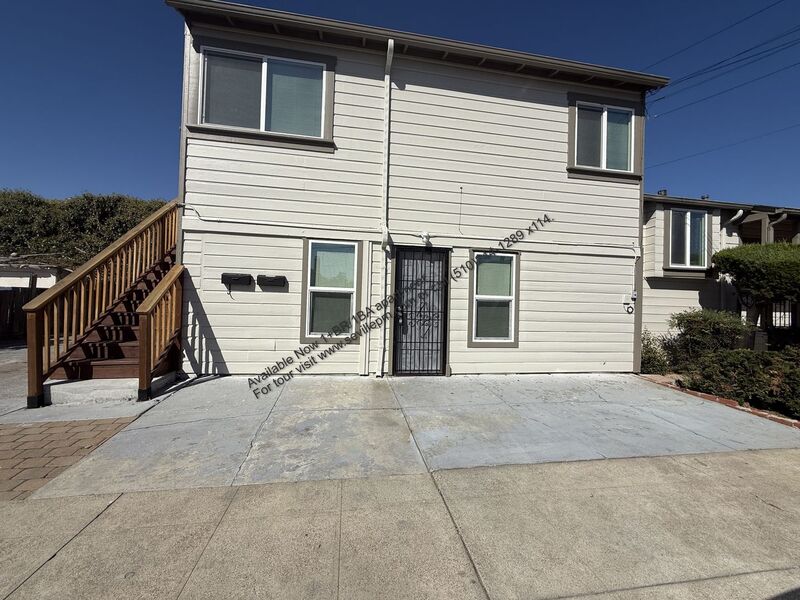 Oakland House: 2319 Legion Ave
