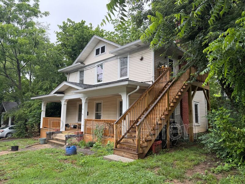 Asheville Condo: 16 Hillside St
