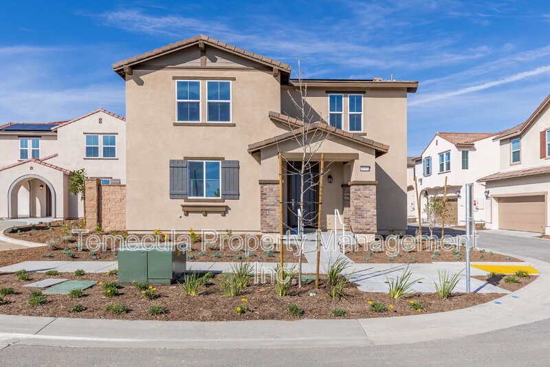 Winchester House: 31374 Lolite Drive