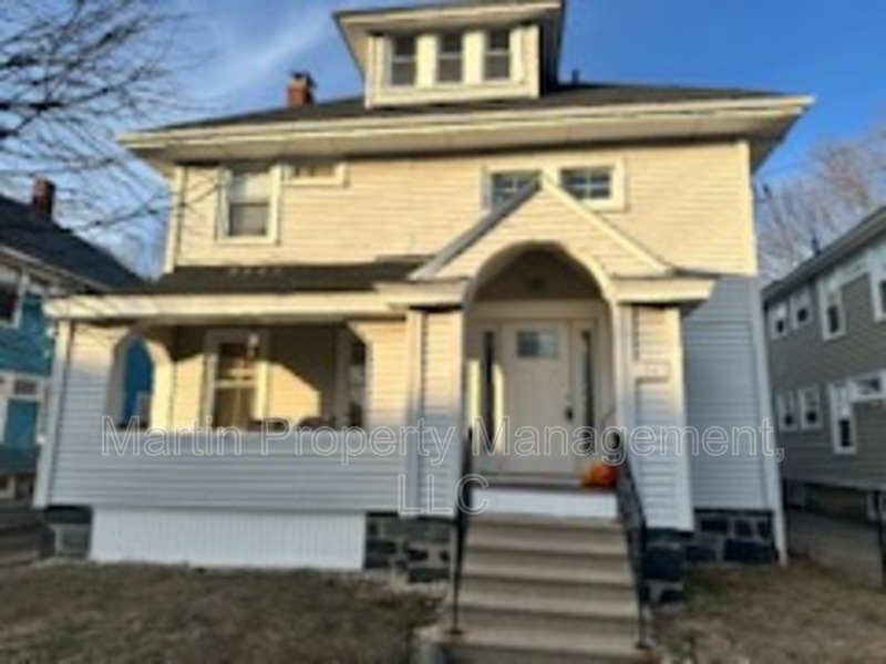 Medford Condo: 24 Cushing st - 2