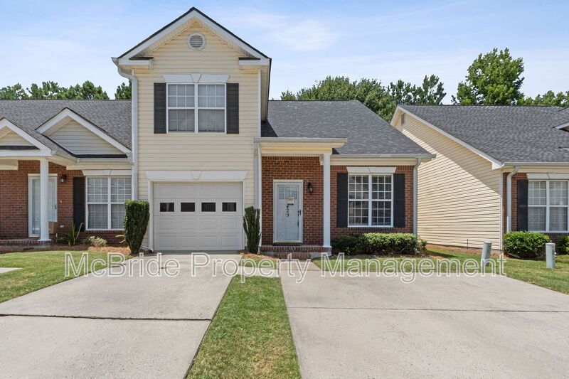 Evans House: 429 Snead Way