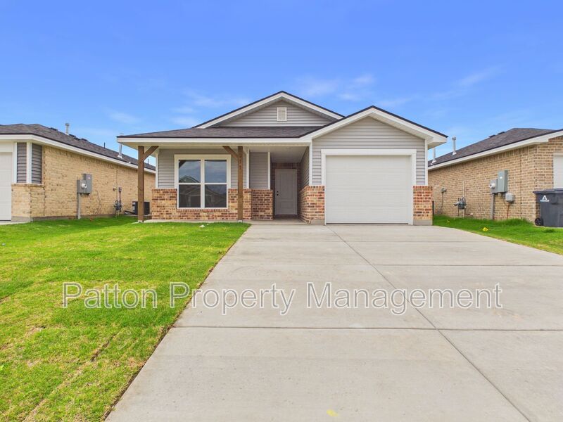 Amarillo House: 8911 Hockley Street