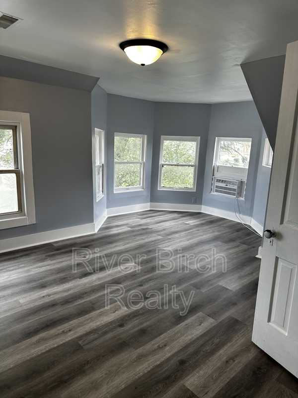 Springfield Condo: 613 South 5th Street - 3
