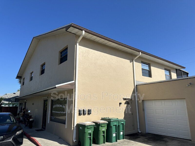 Satellite Beach Townhome: 565 Jackson Ave