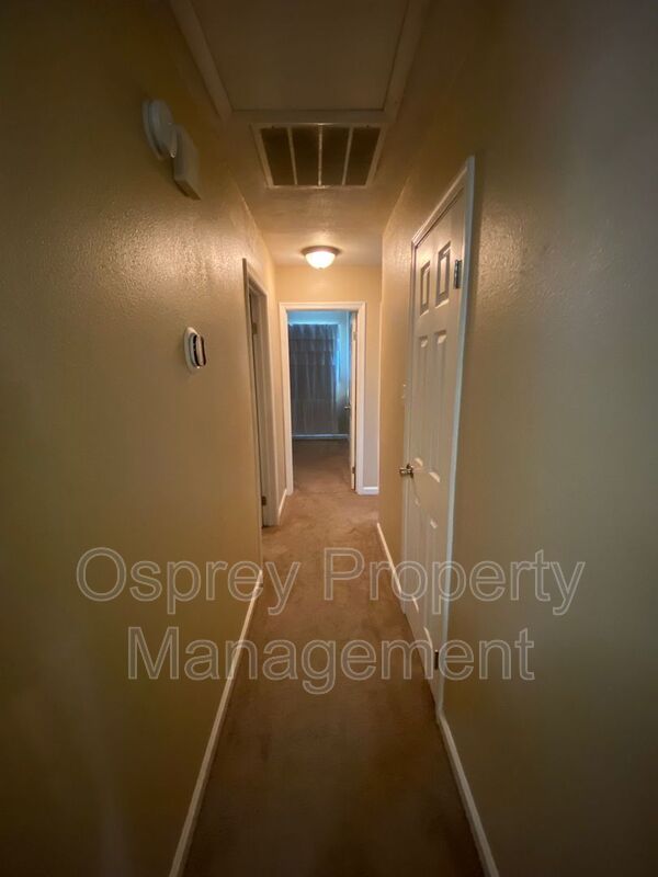 Charming 3-Bedroom Ranch !!