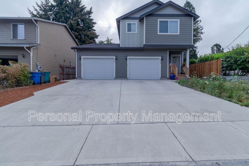 Vancouver Townhome: 3507 Y St