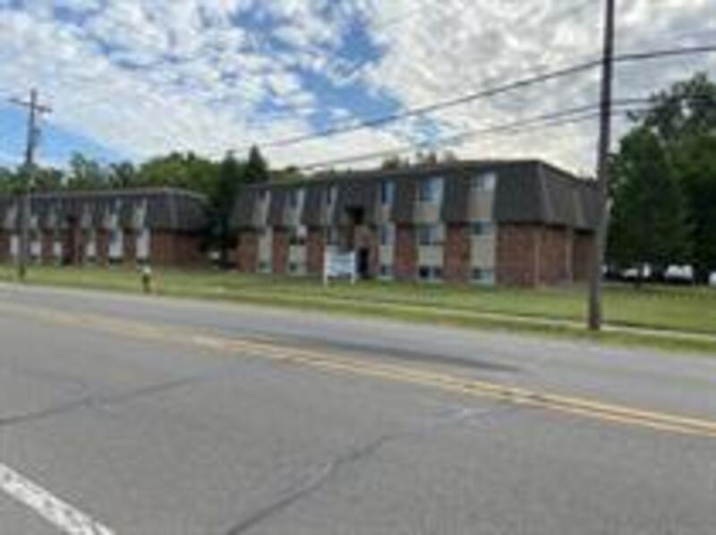 Allen Park House: 11335 Old Goddard Apt 29