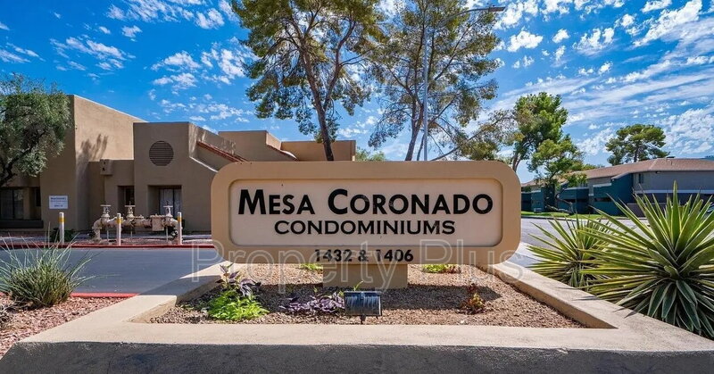 Mesa House: 1432 W Emerald Ave