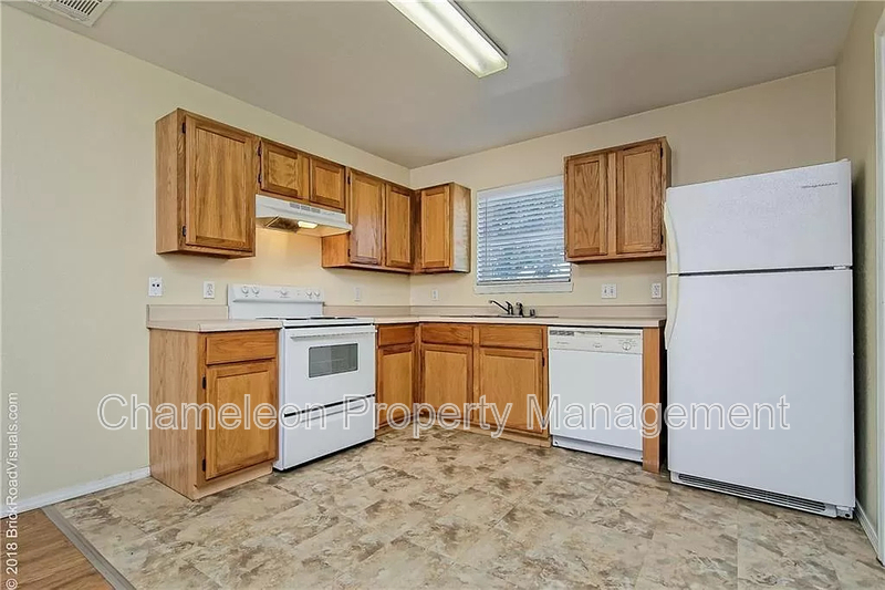 Fayetteville Condo: 1425 Sligo St